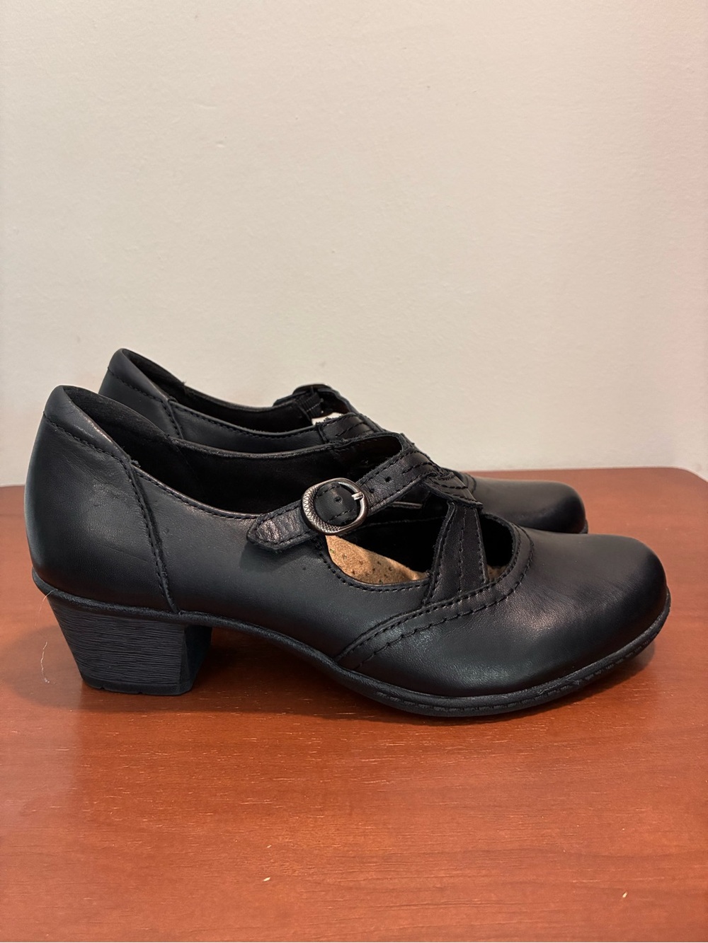 Earth Origins Melody Black Leather Mary Jane Pumps Women's Size 6 - Picture 2 of 13